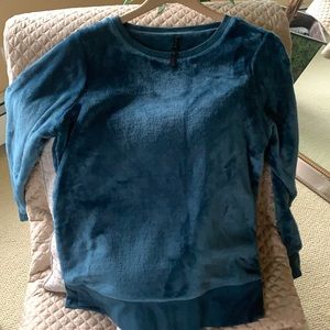 NWOT GAIAM VELOUR